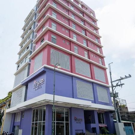 Myspace Hotel Comembo Taguig Exterior foto